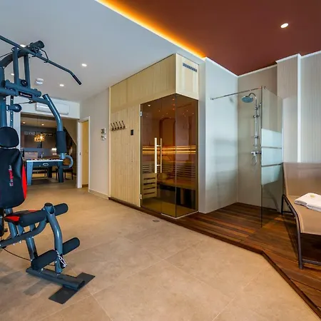 Altavista - Seaview & Relax With Heated Pool & Minigolf Villa