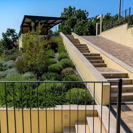 Villa Altavista - Seaview & Relax With Heated Pool & Minigolf *